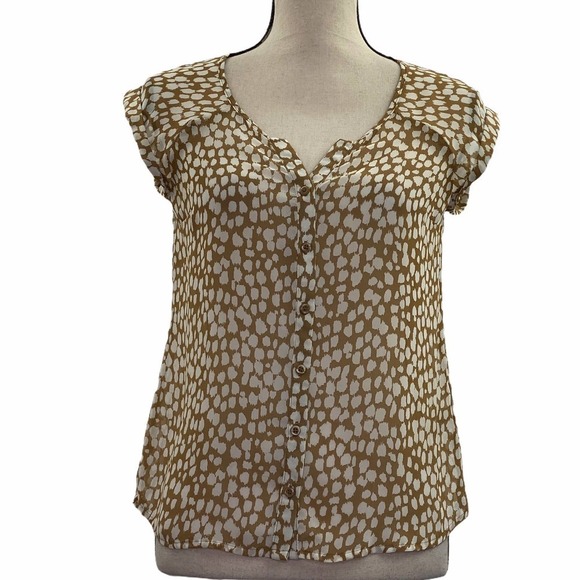 Old Navy Tops - OLD Navy Short Sleeve Print Button Down Blouse XS